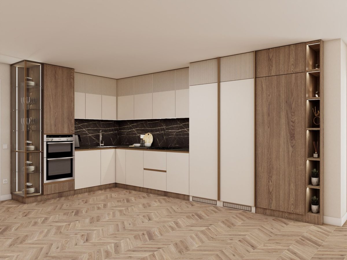 Eckküche mit Hochschränken aus Holz und offenen Regalen