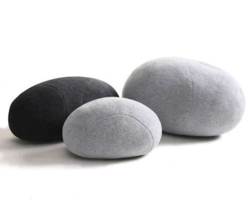 Weiche Kieselkissen in Grau und Schwarz
