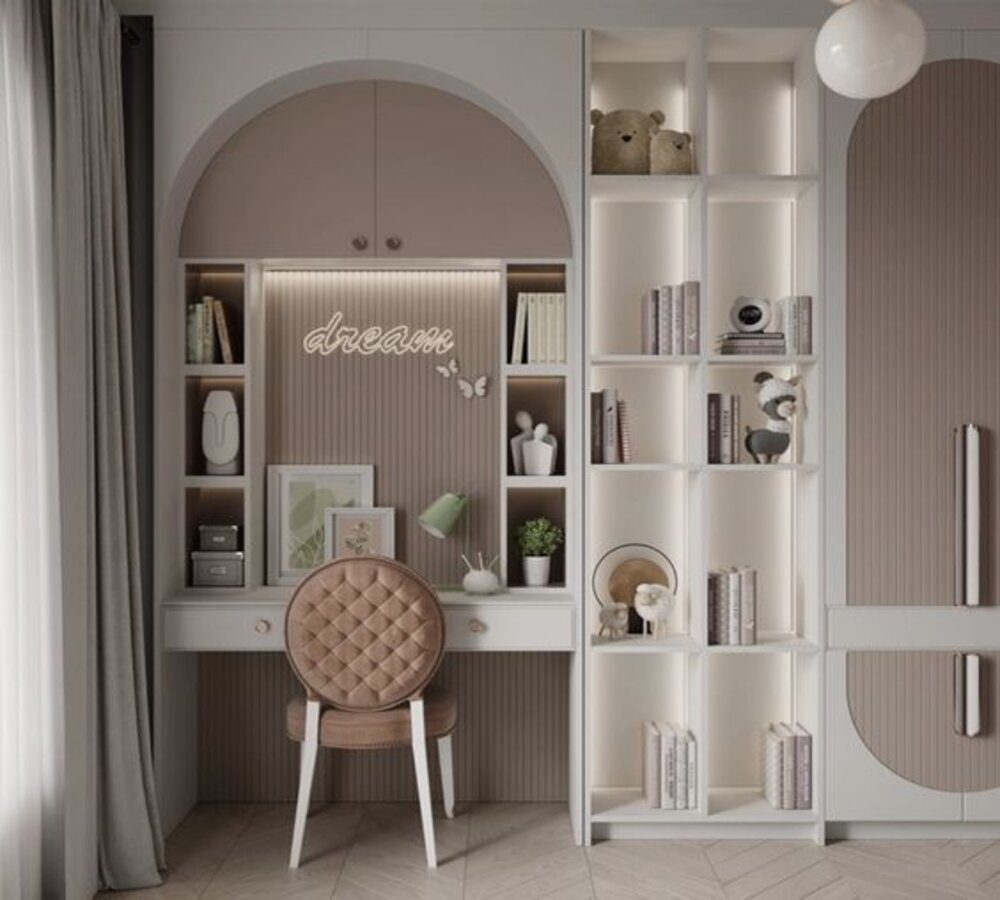 Arbeitsplatz im Kinderzimmer: Schreibtisch in Bogennische und Regal